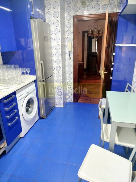 Foto b0516d02-d10f-4ab5-8a9d-cc71bcf956e3. Pis a Centro Castro - Urdiales