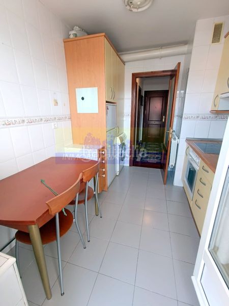 Foto cb8e6ca9-cc24-41d1-9dc2-80385039fd9a. Piso en Centro Castro - Urdiales