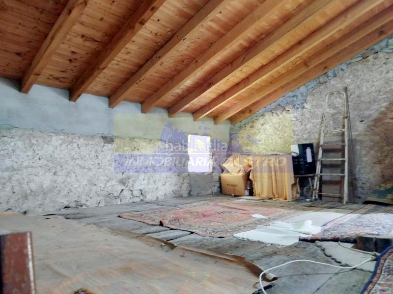 Foto 43170e99-ac65-40e6-897e-8fd140cf7186. Casa aparellada a Otañes-Talledo Castro - Urdiales