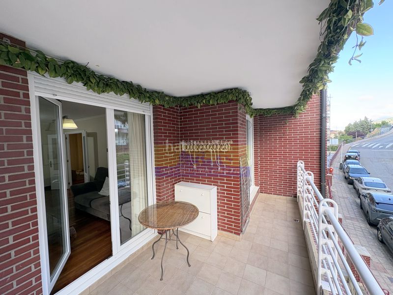 Foto 1d8190dc-f735-4f6e-8a1a-787962a56afe. Rent flat in Centro Castro - Urdiales