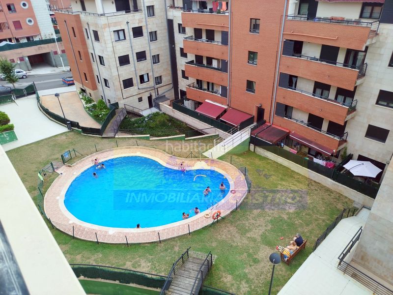 Foto 20961ca7-2892-4467-865d-dfd3bd87b6b5. Pis amb calefacció piscina a Cotolino Castro - Urdiales