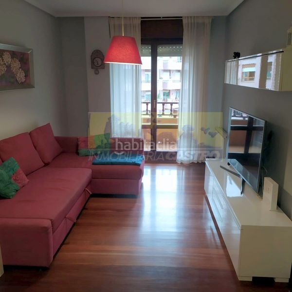Foto b7a15ea5-e365-455b-bad6-c5fe8dd642d0. Rent flat with heating pool in Brazomar Castro - Urdiales