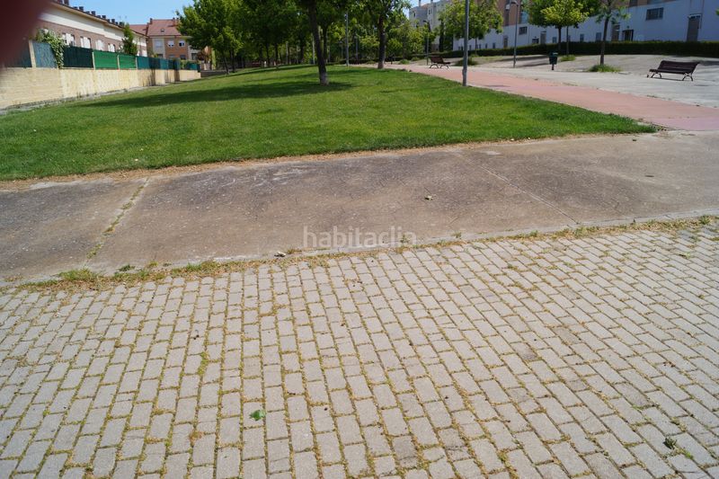 Foto 585321eb-e5f6-4f0b-92c5-4ce6983575c3. Casa adossada amb aparcament a Aguas Vivas Guadalajara