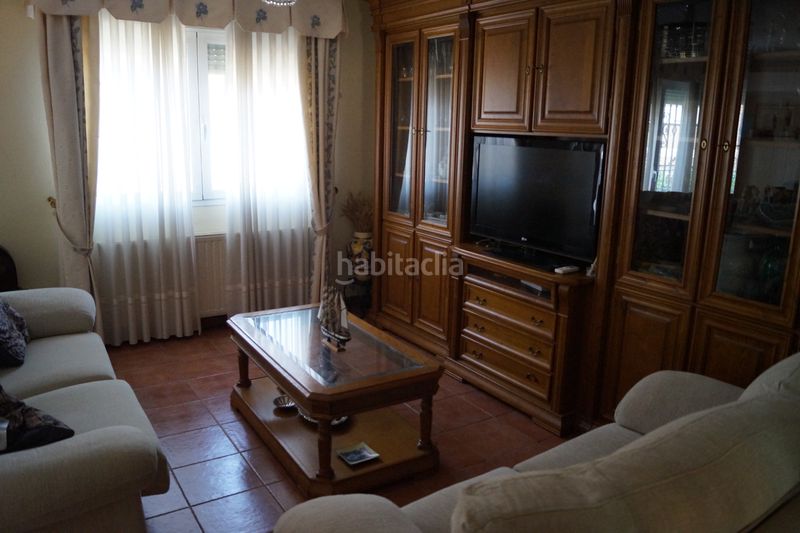 Foto 80cc0652-5b7e-48d7-8eff-340d7e752cd2. Casa adossada amb aparcament a Aguas Vivas Guadalajara