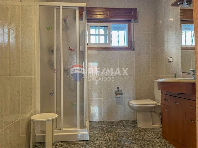 Foto 44ea3ccb-996a-423f-9d82-8843b9da1d10. Chalet con riscaldamento parcheggio in Baiona