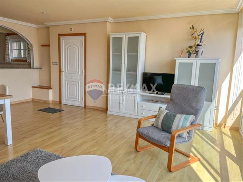 Foto 5a7b1bb8-d8f1-4f21-9e03-a83a290e834e. Chalet con riscaldamento parcheggio in Baiona