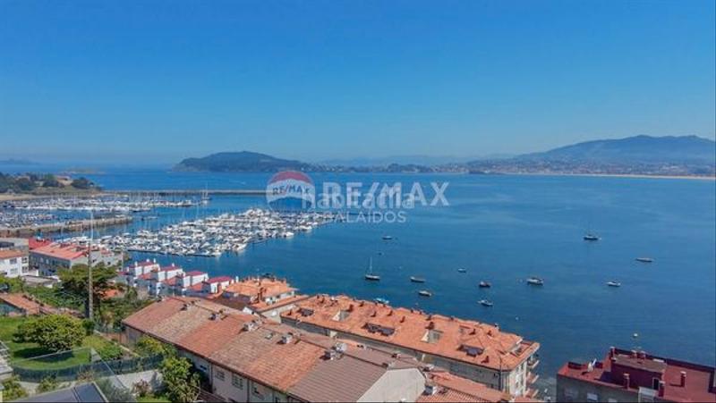 Foto 6b2cfda8-0ba7-4cec-a7e9-6f3ab0419f78. Chalet con riscaldamento parcheggio in Baiona