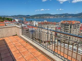 Duplex  Praza francisco fernández del riego. Exclusivo duplex con terraza de 200 m2. con vistas al mar