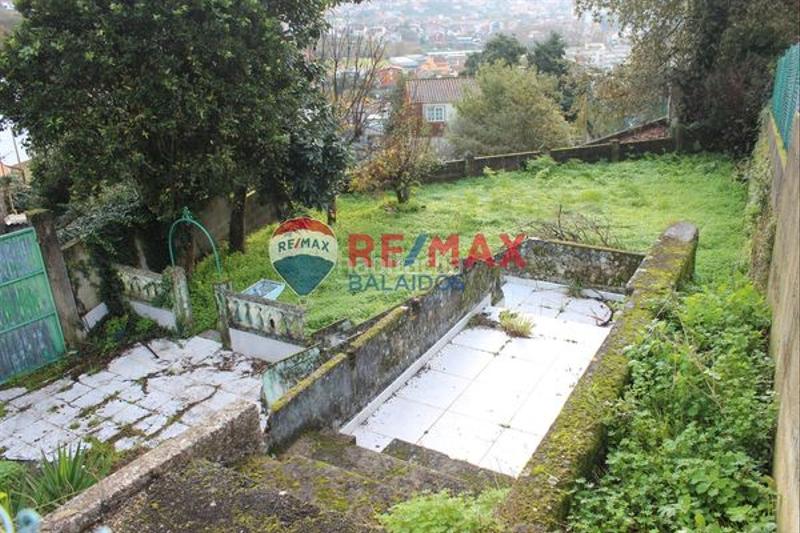 Foto 11431d44-ad8b-48e6-8aed-951276f434fa. Terreno residencial en Lavadores Vigo