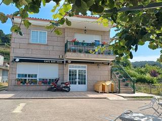 Casa  Lugar a miñoteira. Casa + local comercial + finca de 1370m2. a tan solo 10km de la