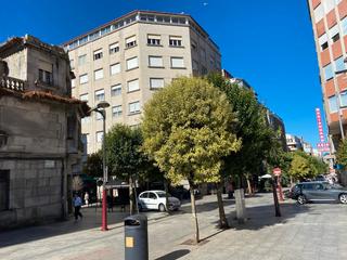 Appartement  Rúa jesús fernández. Frente a la peatonal urzaiz...