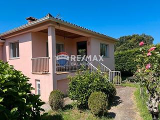 Casa in Fouco 6a. A tan solo 2,6 km. del centro de gondomar ..dos viviendas + jard