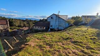 Maison à A abelenda 1. Casa situada en zona con impuestos reducido..consúltenos