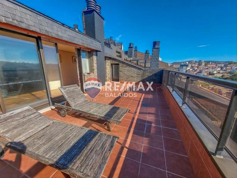 Foto 1a56d959-2b14-4f66-8981-3a6367289c48. Zweistöckige wohnung mit heizung parking pool in O Castro Vigo