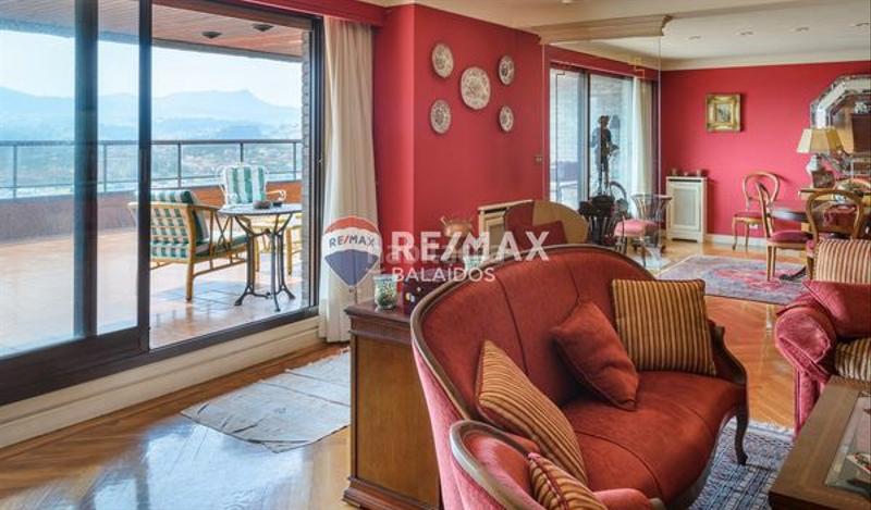 Foto a5a4fdc8-61f9-49e8-b0c1-9ecd24d8de6f. Zweistöckige wohnung mit heizung parking pool in O Castro Vigo