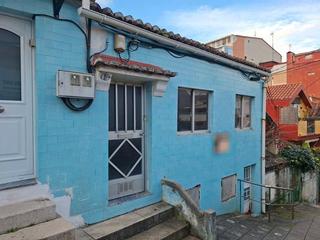 Maison jumelée à Camiño castro castriño 14. A reformar totalmente..