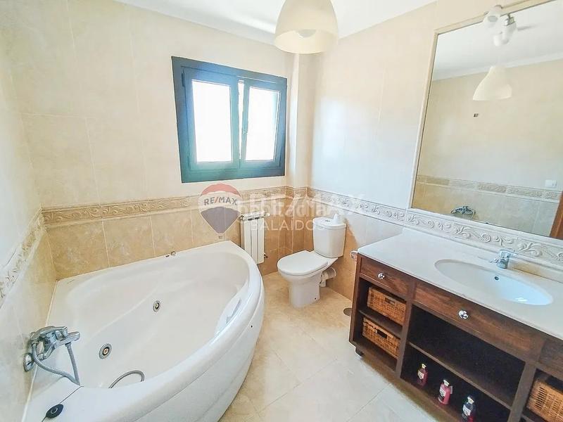 Foto 46b875cd-69c7-40ef-8e4e-7cf99b4b722b. Chalet en Tui