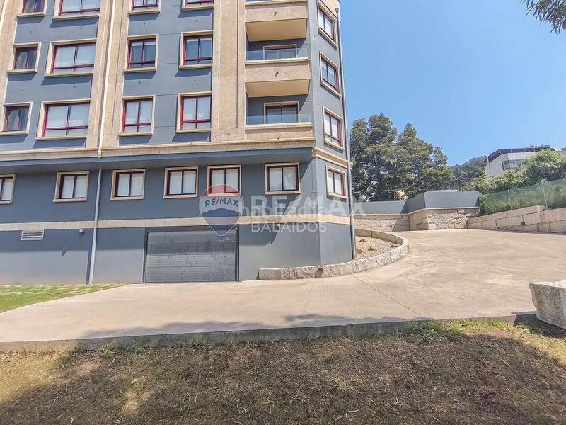 Foto 18f9a4c7-b73b-41b6-9f43-3cc0b5681b66. Estudio  a estrenar con garaje y trastero en Redondela