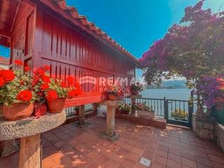 Maison  A rúa. Casa con bajada directa al mar