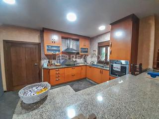 Casa  Camiño do correlo. Totalmente reformada ..atan solo 25 minutos de vigo y 3km del ce