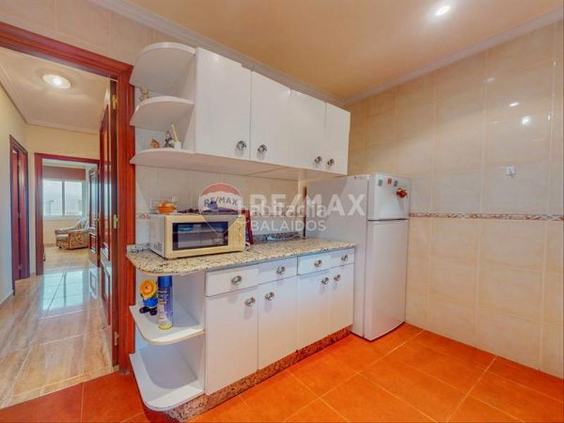 Foto 5c300ae1-fcc0-4041-b60d-6c22cc3d7abb. Casa !!!!.se escuchan ofertas.!!!!......muy cerca de la playa del vao en Vigo