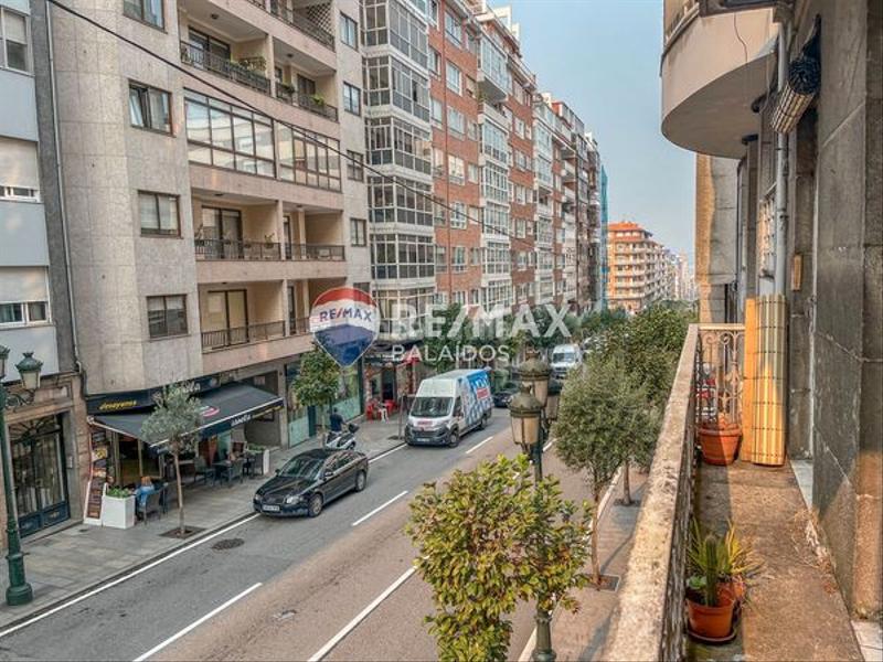 Foto fb6b80f1-ab73-4c0b-83fa-334be353cd77. Pis a Fátima Vigo