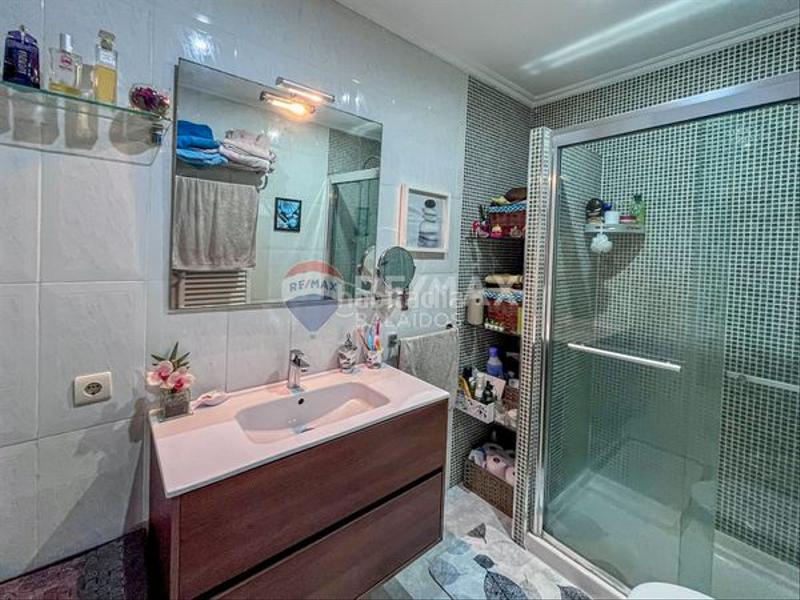 Foto 6d51f12d-69fc-42e7-8004-899ba33da4a9. Piso a metros del vialia...para entrar a vivir ya... en Vigo