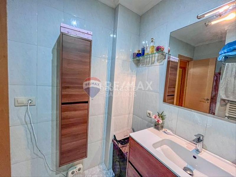 Foto b2a0ff12-0749-4dbe-b39b-87b8f13321d9. Piso a metros del vialia...para entrar a vivir ya... en Vigo