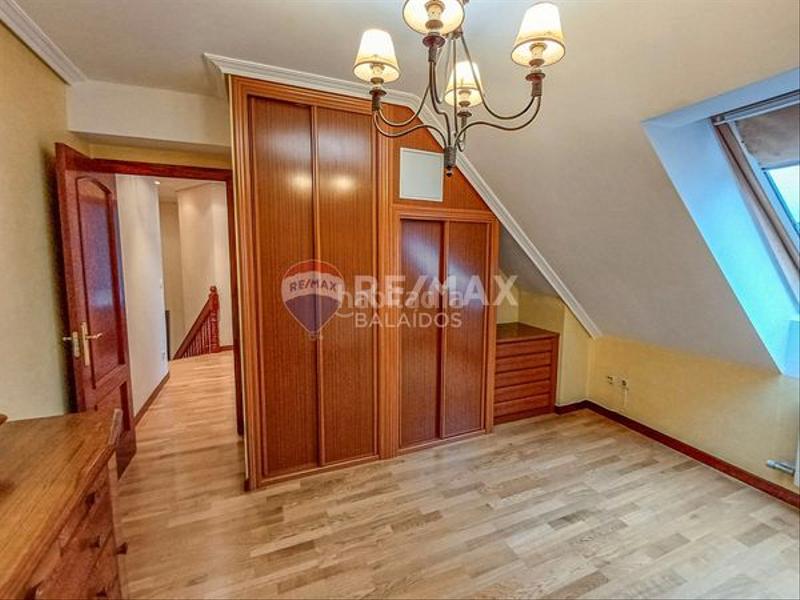 Foto d880fac8-38f5-4f9e-a95a-0586488d992e. Duplex con riscaldamento parcheggio in Alcabre Vigo