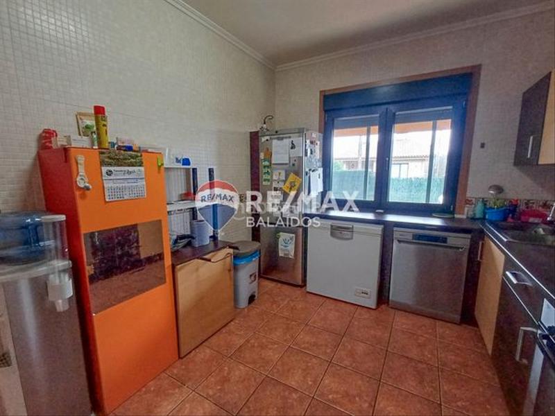 Foto 06236eac-7573-4756-ae80-ac37c563ed89. Chalet para entrar a vivir..jardín y piscina en Ponteareas