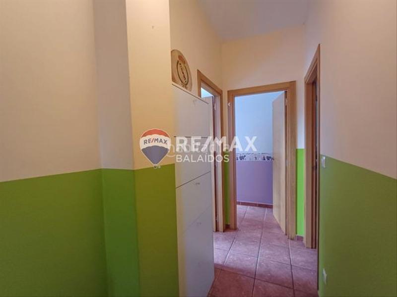 Foto 5aa257e4-5fe3-45a4-9f76-4f8bef07bf98. Chalet para entrar a vivir..jardín y piscina en Ponteareas