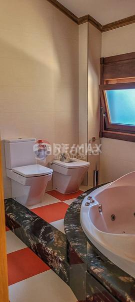 Foto 4e76127c-5302-4a4e-9bd2-7febdcaaede8. Chalet muy cerca de la playa en Baiona