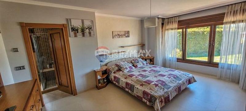 Foto 5ba3fb0a-536b-4a44-8693-9c3b4a5f53bb. Chalet muy cerca de la playa en Baiona