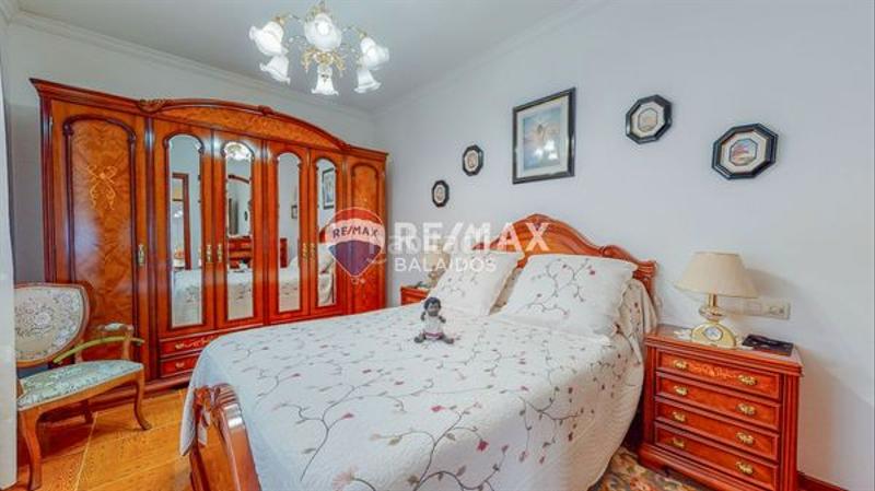 Foto b2f68782-68b1-4619-835e-17142393003a. Casa  con ascensor .. en Ponteareas