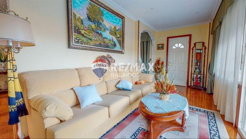 Foto c89d7f51-3f47-4a84-ac8e-bf13b8c9bece. Casa  con ascensor .. en Ponteareas