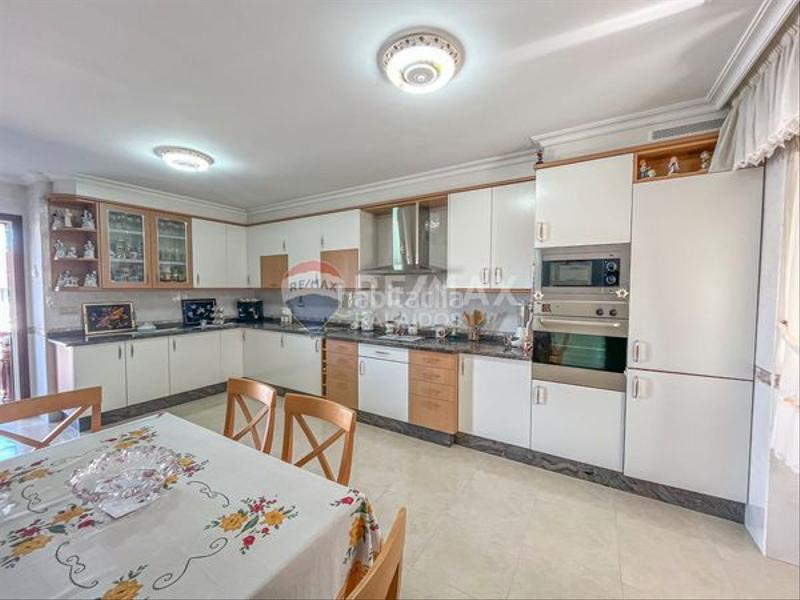Foto e053274e-a710-4936-8c82-9ad890f9df0b. Casa  con ascensor .. en Ponteareas