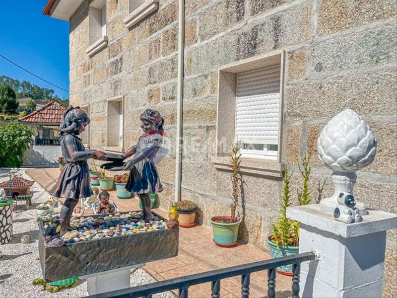 Foto ff7933f8-96f4-43d1-817f-11e8092eb542. Casa  con ascensor .. en Ponteareas