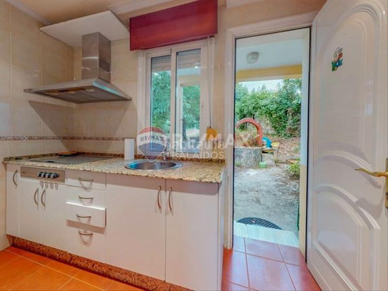 Foto 9bd45c39-7bdc-4ab2-9daa-ec6ed849e165. Casa !!!!.se escuchan ofertas.!!!!......muy cerca de la playa del vao en Vigo