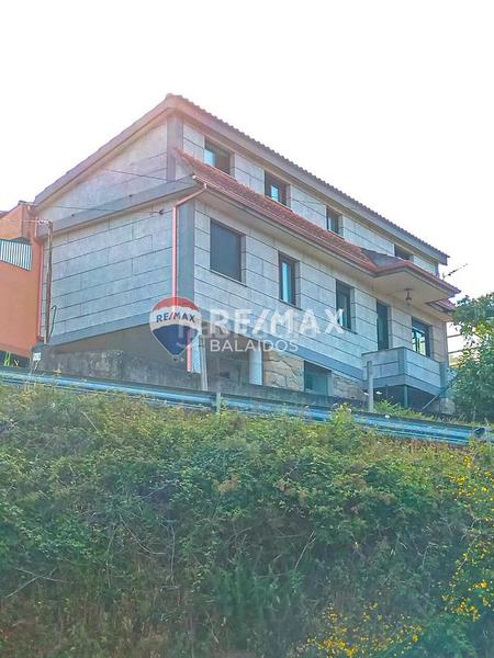 Foto 9347bc4c-c226-494f-a5d1-c0acf837da3d. Casa en Arbo