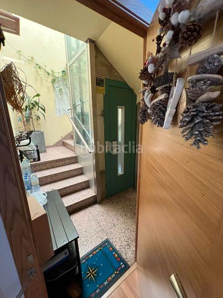 Foto 5fc053b1-23c4-4227-a81f-0faa132fe66d. Casa  con varias viviendas independientes..frente al mar en Moaña