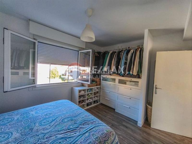 Foto 6fab4ea3-94f1-4edc-b754-58428fbd97cd. Casa con varios apartamentos independientes en Valadares - Beade Vigo