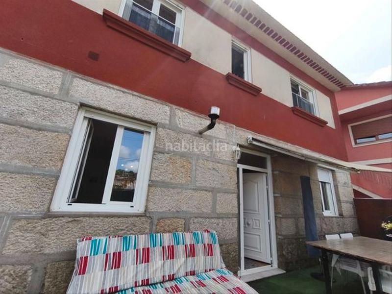 Foto a6df8d0c-9c22-4b3a-a627-29d774aa0313. Casa con varios apartamentos independientes en Valadares - Beade Vigo
