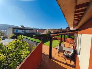 Casa  Carretera do portal. Con varios apartamentos independientes