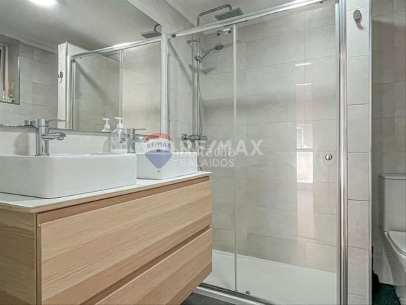 Foto db0bc374-df18-4c02-af04-8d983b7e0eb1. Piso en Sanxenxo pueblo Sanxenxo