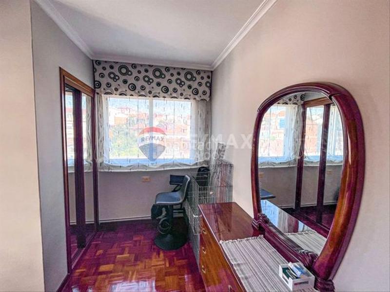 Foto 5cd9bc66-27a8-46fa-9ebc-61483c70f97e. Piso para entrar a vivir ..todo exterior y muy luminoso en Vigo