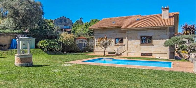 Foto a27780da-6589-4067-b513-1beaab5866fd. Chalet a tan solo 3km del mar ..chalet en piedra con amplia piscina en Baiona