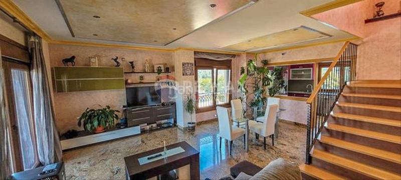 Foto fc45b573-e51f-42a7-a0ac-2def079d3f7d. Chalet a tan solo 3km del mar ..chalet en piedra con amplia piscina en Baiona