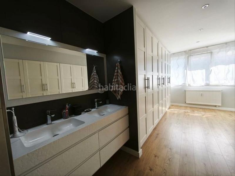 Foto dd6f98d7-7ef8-49ad-ae91-56c2041a59b7. Piso exclusivo piso en el centro en Fátima Vigo