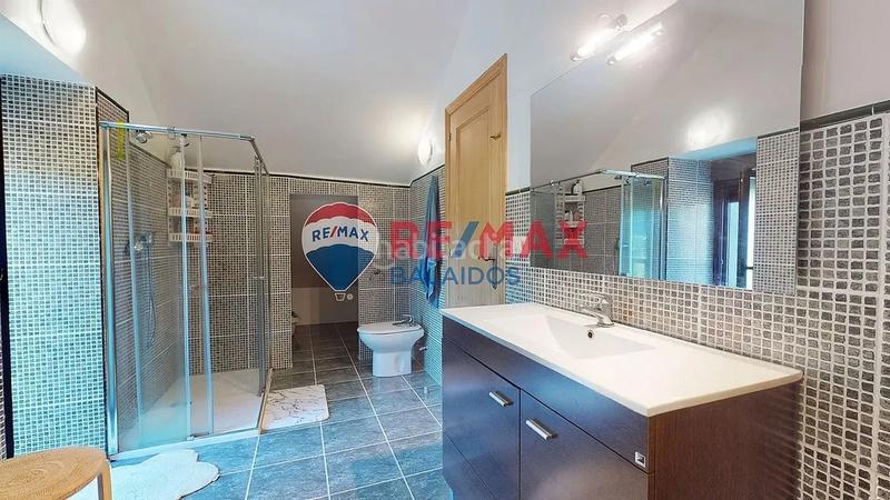 Foto 80092ab3-ba24-4007-a249-630c3aff9627. Casa en Ponteareas