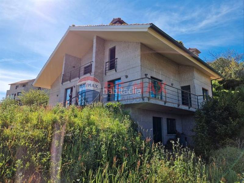 Foto 15af38bc-c44f-449f-a4eb-19588bca88f5. Chalet exclusivo chalet con vistas al mar en Moaña